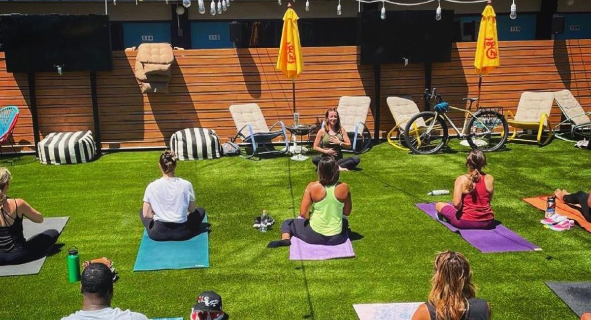 17.1 Bposhtels Houston Yoga Class