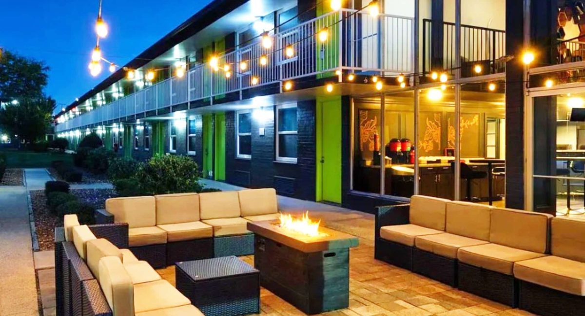 Bposhtels Nashville 8 Patio